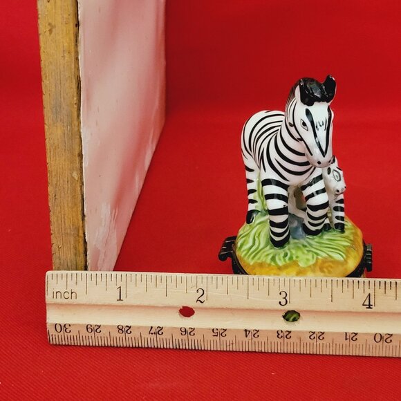 Zebra Drawing Framed Wall Hanging Decor & Zebra Trinket Box - Picture 8 of 11